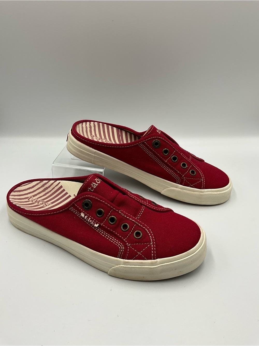 Taos Sneakers Size 8 Red Slip-On Canvas Mule Sneakers